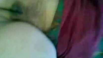 एक लड़की सेक्सी मूवी बीएफ वीडियो एक फेरिस व्हील पर हस्तमैथुन करती है
